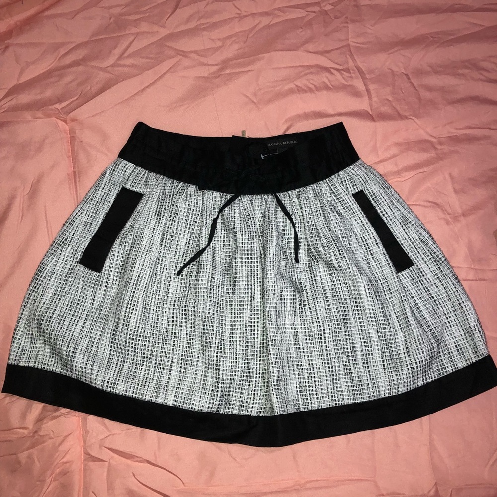 🌻 Banana Republic Skirt 🌻